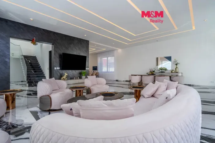 Prodej rodinného domu, Jirny, Modřínová, 400 m2