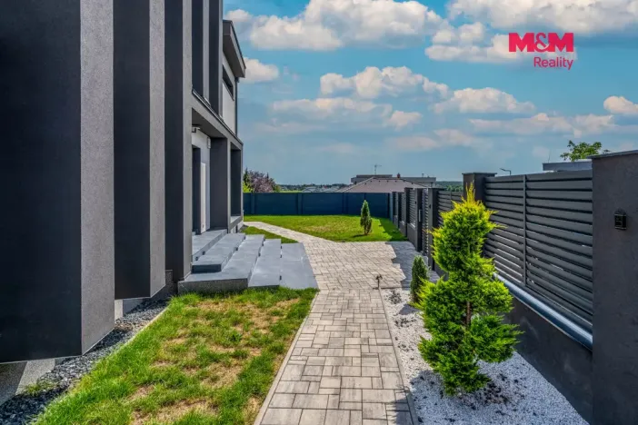 Prodej rodinného domu, Jirny, Modřínová, 400 m2