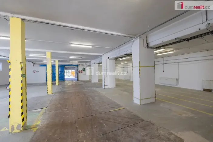Pronájem výrobních prostor, Doksy, Václ. Plecitého, 4300 m2