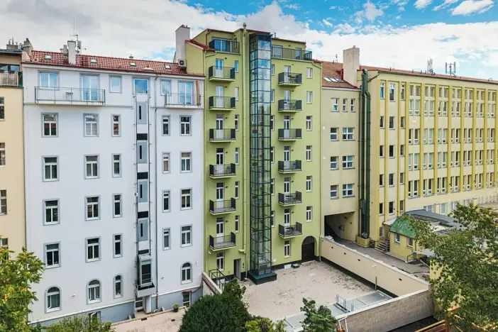 Pronájem bytu 2+kk, Praha - Vinohrady, Sázavská, 43 m2
