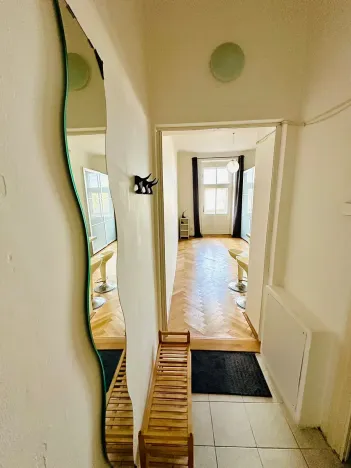 Pronájem bytu 1+kk, Praha - Žižkov, Fibichova, 25 m2