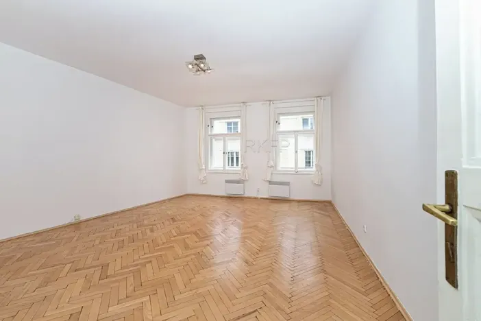 Pronájem bytu 2+1, Praha - Vinohrady, Varšavská, 70 m2