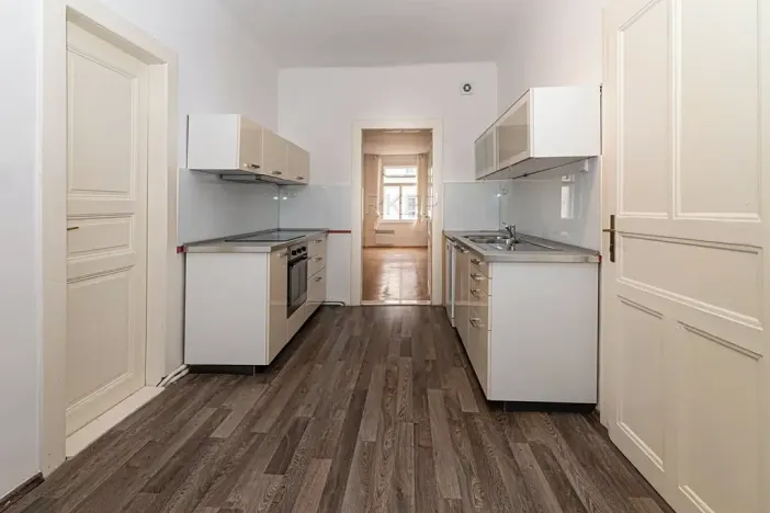 Pronájem bytu 2+1, Praha - Vinohrady, Varšavská, 70 m2