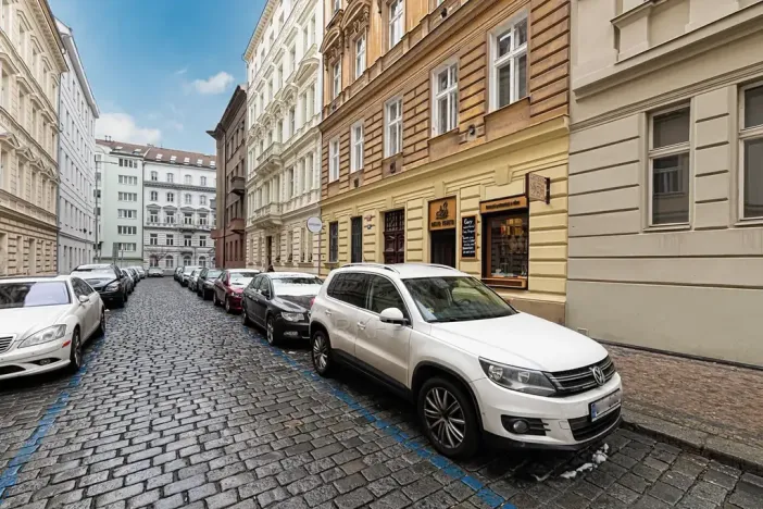 Pronájem bytu 2+1, Praha - Vinohrady, Varšavská, 70 m2