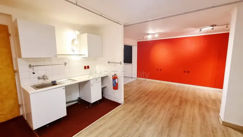 Pronájem kanceláře, Praha - Řepy, Žalanského, 60 m2
