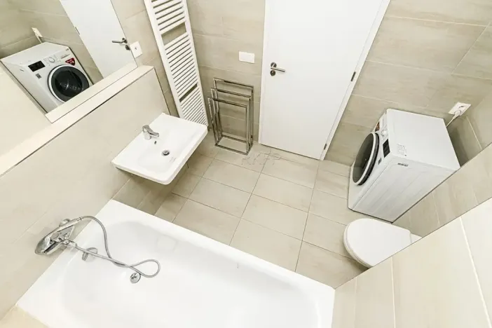 Pronájem bytu 1+kk, Praha - Vysočany, Strnadových, 33 m2