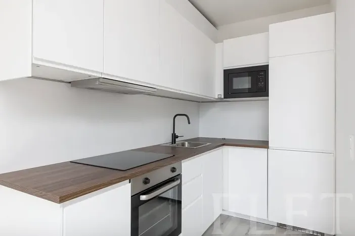 Pronájem bytu 1+kk, Praha - Hloubětín, Waltariho, 36 m2