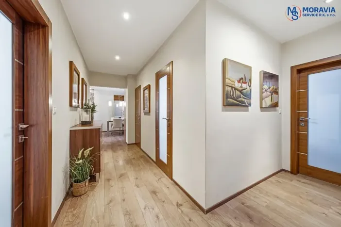 Prodej bytu 3+1, Olomouc, Voskovcova, 94 m2