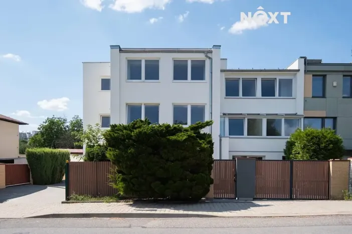 Prodej bytu 1+kk, Praha - Kyje, Vajgarská, 16 m2