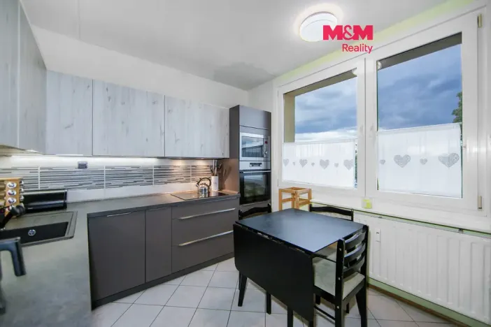 Prodej bytu 3+1, Kaznějov, Na Komárově, 63 m2