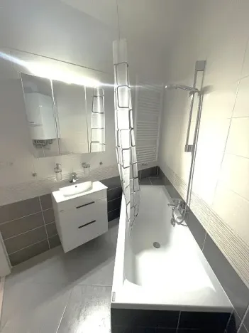 Pronájem bytu 3+kk, Praha, Bubenečská, 80 m2