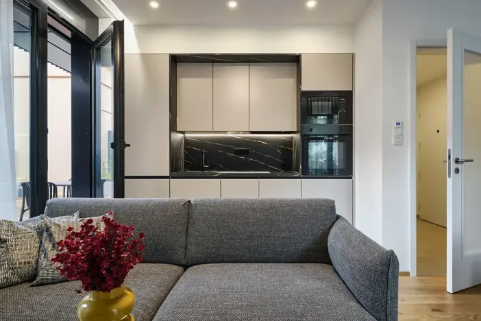 Pronájem bytu 2+kk, Praha - Nusle, Mnatova, 42 m2