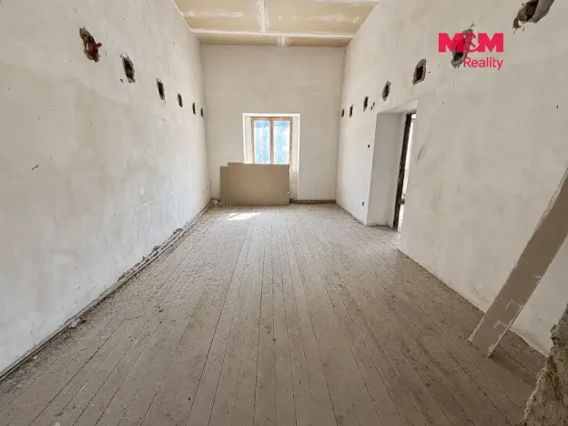 Prodej činžovního domu, Postoloprty, Marxovo náměstí, 620 m2