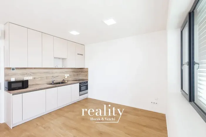 Pronájem bytu 1+kk, Znojmo, Kotkova, 35 m2