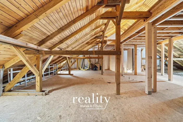Prodej půdního prostoru, Jihlava, Husova, 160 m2