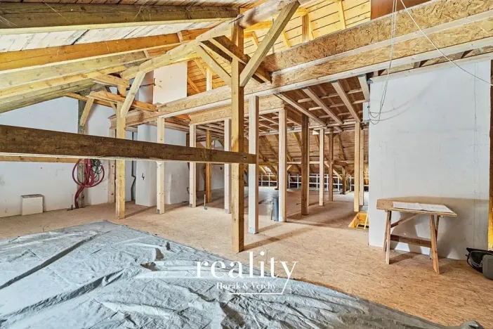 Prodej půdního prostoru, Jihlava, Husova, 160 m2
