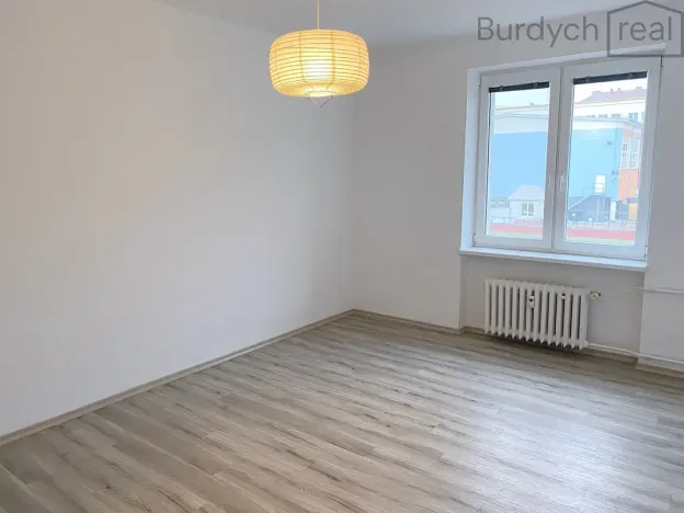 Pronájem bytu 2+1, Brno, Ptašínského, 57 m2