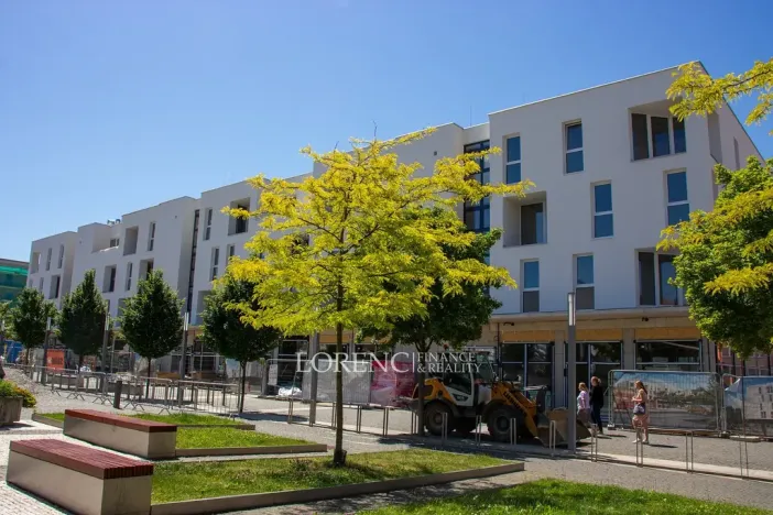 Pronájem bytu 2+kk, Veselí nad Moravou, náměstí Míru, 48 m2