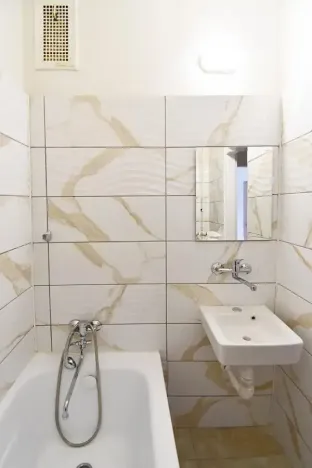 Pronájem bytu 2+1, Chomutov, Haškova, 50 m2