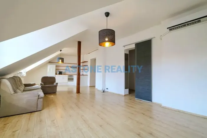 Pronájem bytu 1+kk, Praha - Břevnov, Hošťálkova, 54 m2