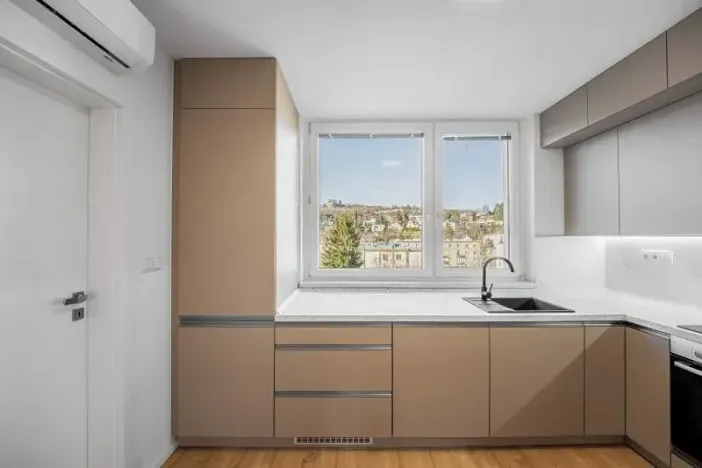 Prodej bytu 4+kk, Zlín, Budovatelská, 80 m2