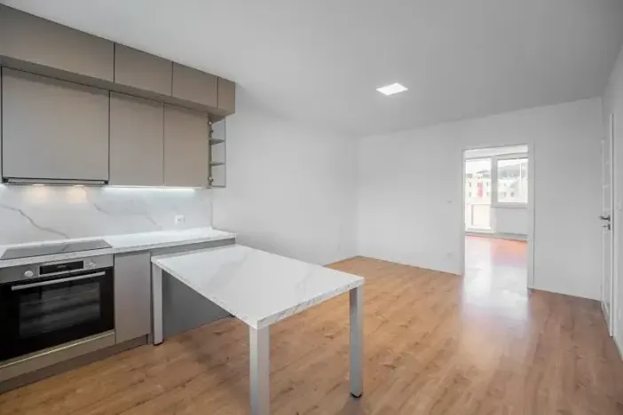 Prodej bytu 4+kk, Zlín, Budovatelská, 80 m2