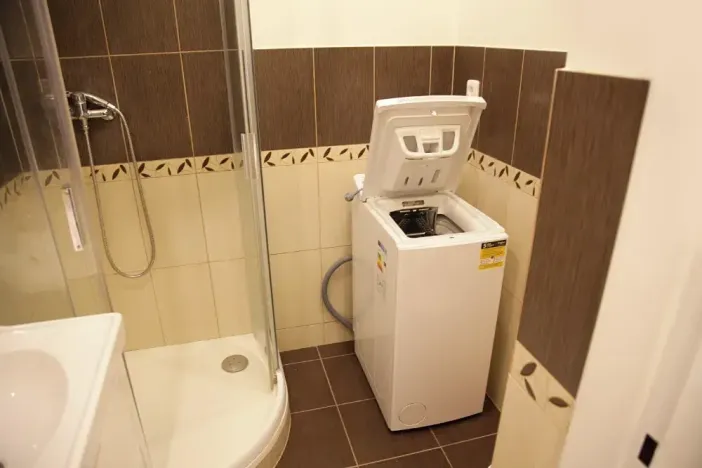Pronájem bytu 2+1, Týnec nad Sázavou, Družstevní, 50 m2