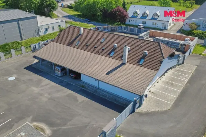 Pronájem obchodního prostoru, Drslavice, 365 m2