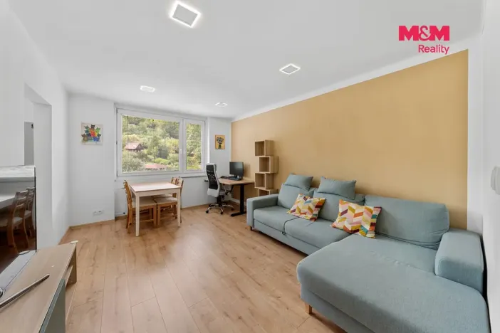 Prodej bytu 2+1, Povrly, Sídliště II, 56 m2