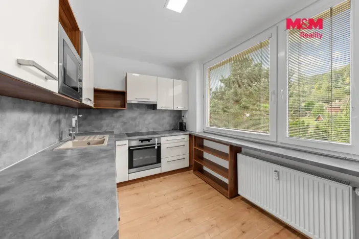 Prodej bytu 2+1, Povrly, Sídliště II, 56 m2