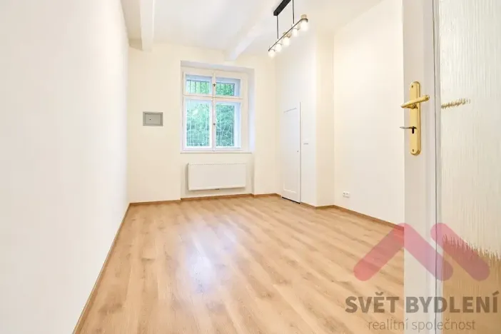 Pronájem bytu 2+kk, Praha - Vršovice, Slovinská, 45 m2