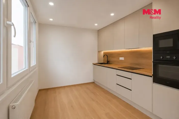 Prodej bytu 2+1, Kolín - Kolín III, Žižkova, 62 m2