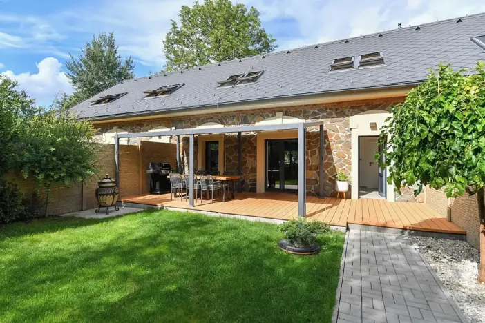 Prodej rodinného domu, Praha - Benice, Na koupaliště, 144 m2