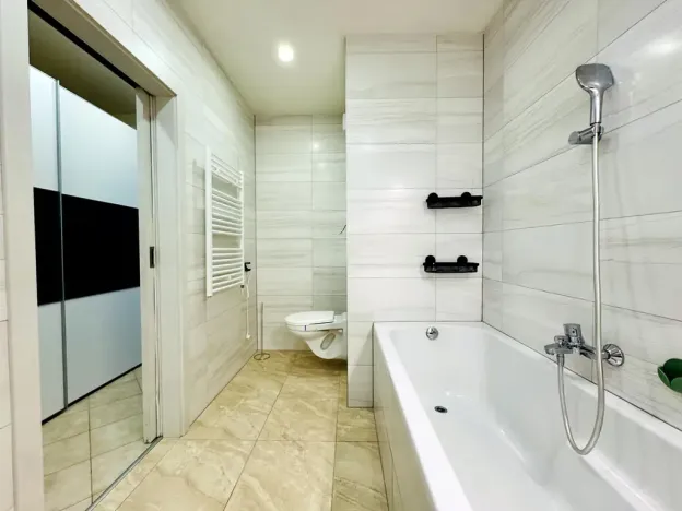 Pronájem bytu 3+1, Lišov, Čechova, 67 m2