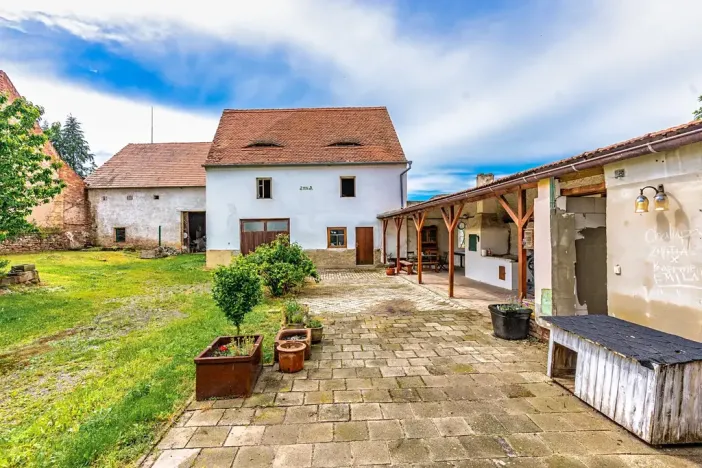 Prodej rodinného domu, Očihov, 497 m2