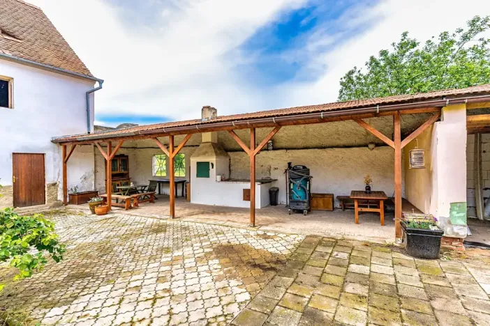 Prodej rodinného domu, Očihov, 497 m2