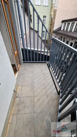 Pronájem bytu 1+kk, Praha - Vinohrady, Máchova, 34 m2