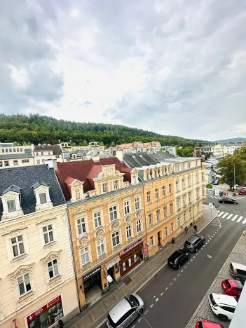 Prodej bytu 2+1, Karlovy Vary, Jaltská, 51 m2