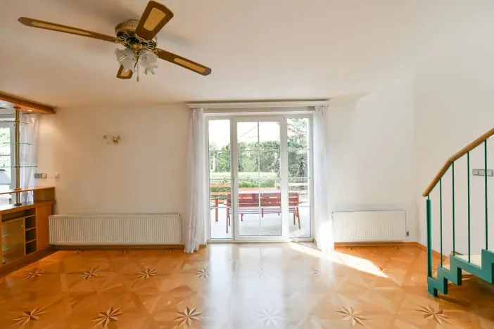 Pronájem rodinného domu, Praha - Štěrboholy, K valu, 220 m2