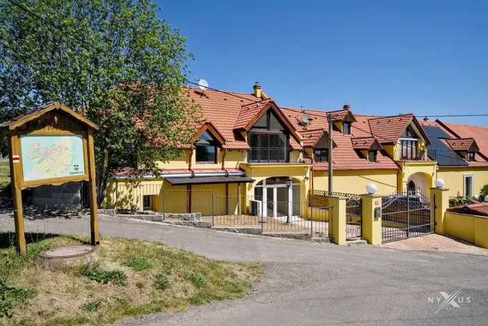 Prodej činžovního domu, Černolice, Ke dvoru, 375 m2