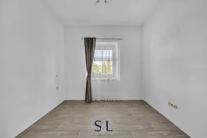Prodej rodinného domu, Doksy, náměstí Republiky, 470 m2
