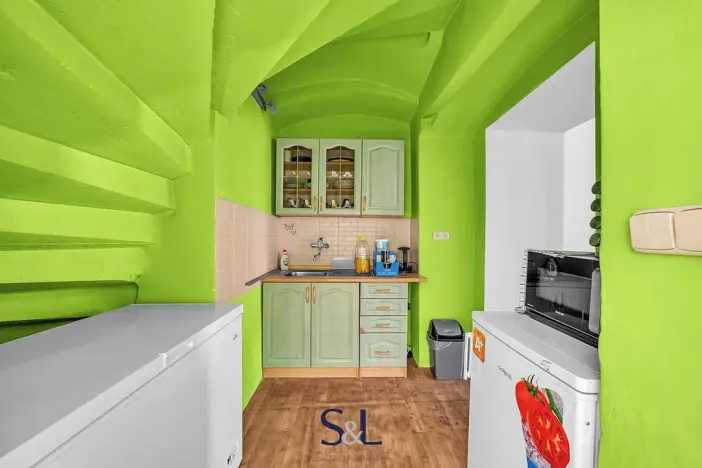 Prodej rodinného domu, Doksy, náměstí Republiky, 470 m2
