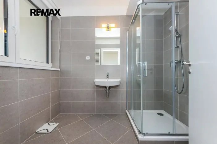 Prodej bytu 3+kk, Praha - Dolní Měcholupy, Kardausova, 84 m2