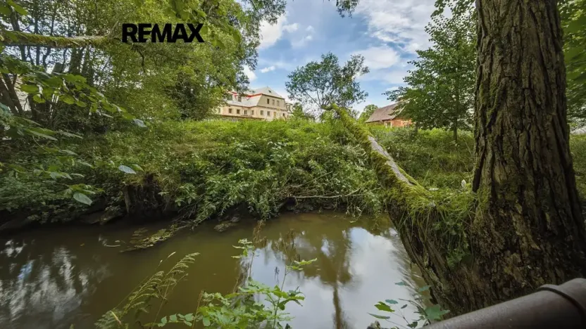 Prodej chalupy, Cvikov, 185 m2