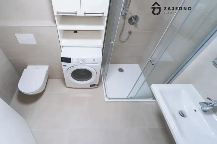 Pronájem bytu 1+kk, Brno, třída Generála Píky, 35 m2