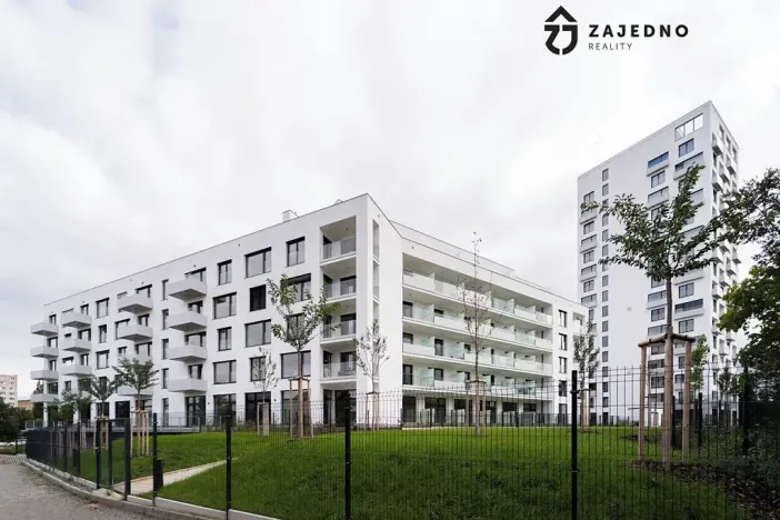 Pronájem bytu 1+kk, Brno, třída Generála Píky, 35 m2