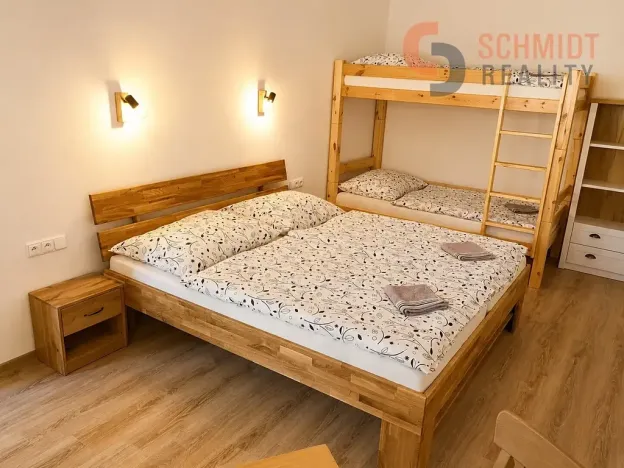 Prodej ubytování, Bavory, 323 m2