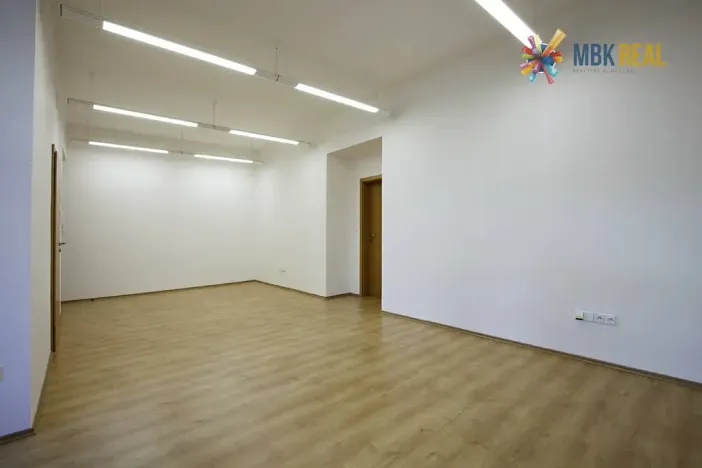 Pronájem kanceláře, Brno, Jakubské náměstí, 87 m2