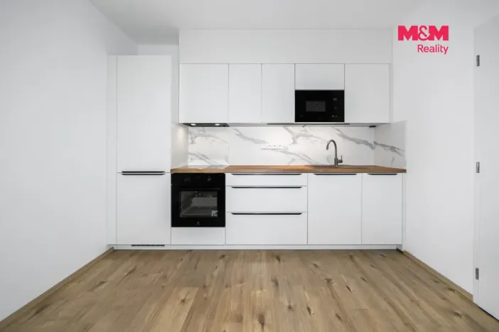 Pronájem bytu 2+kk, Plzeň, Safírová, 66 m2