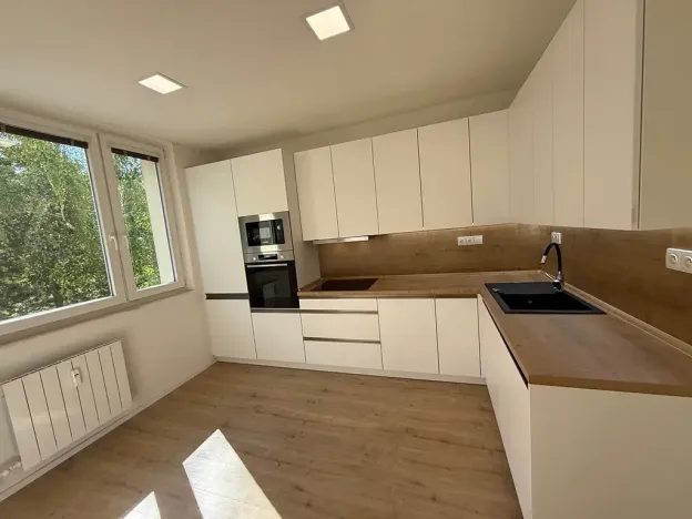 Prodej bytu 2+kk, Zlín, Větrná, 42 m2